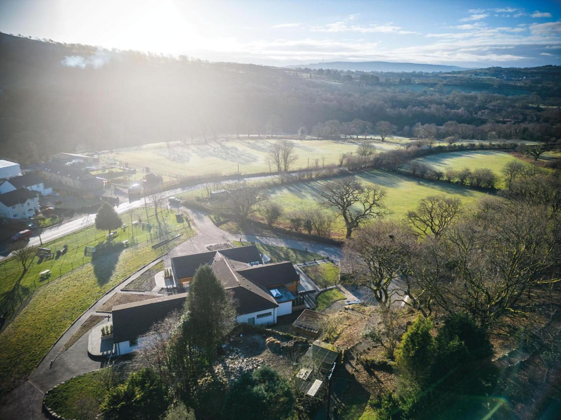 Suite 6 - Sleeping Giant Hotel - Pen Y Cae Inn Brecon Zewnętrze zdjęcie